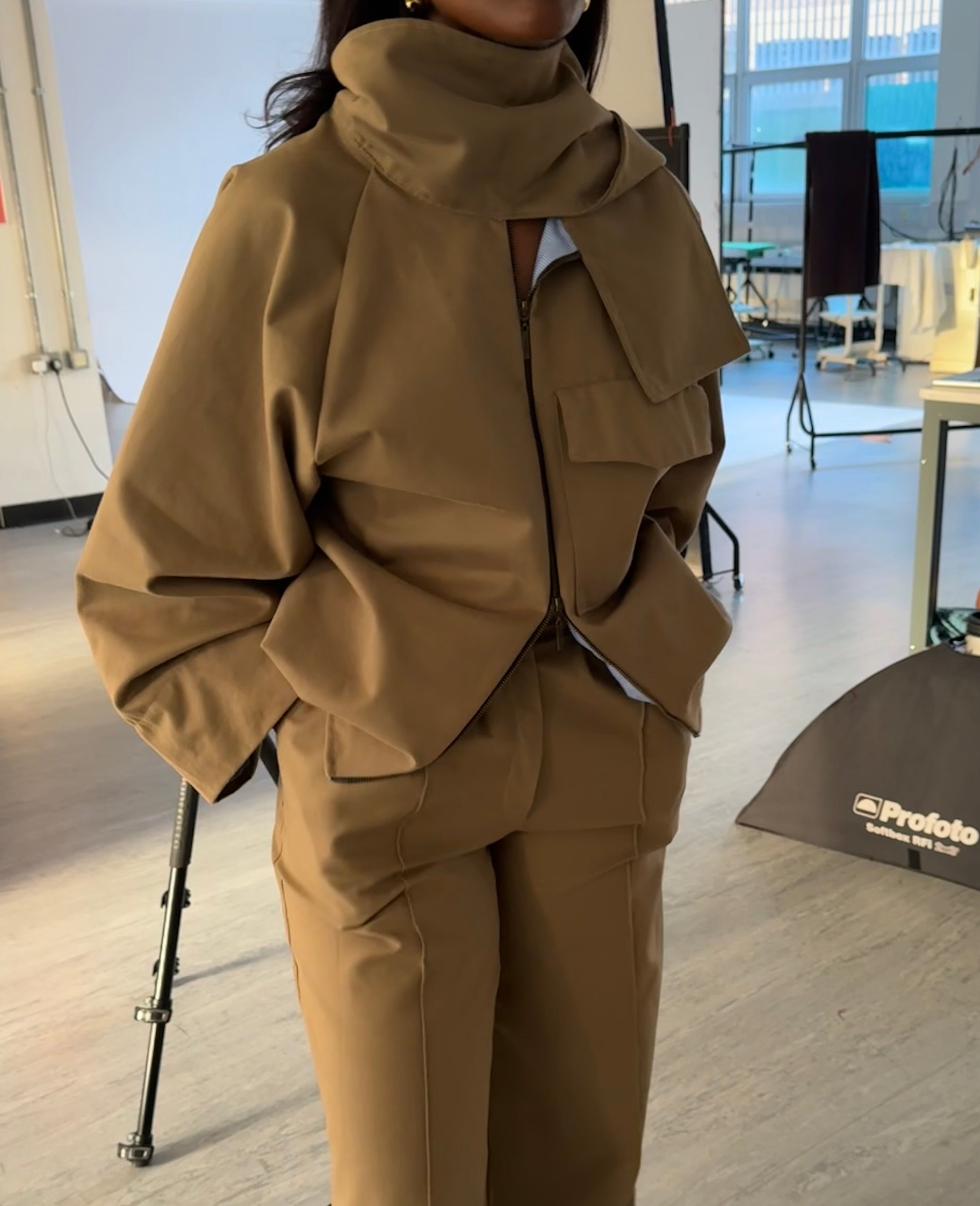 Hybrid Balloon Jacket & High-waisted Pants